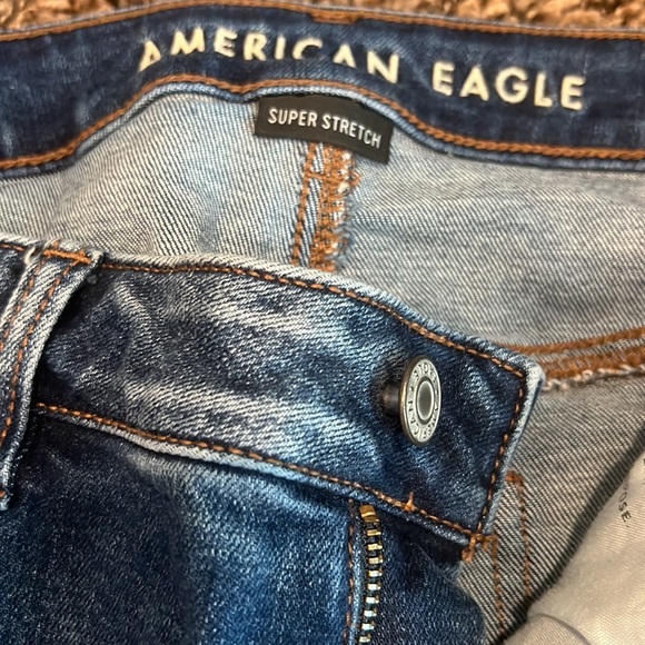 American Eagle Outfitters super hi-rise jegging 14 regular ripped jeans - Picture 7 of 11